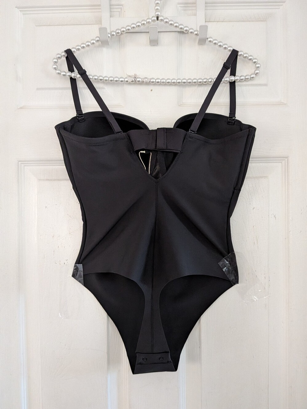 SKIMS BODY Underwire Thong Bodysuit - Picture 9 of 16